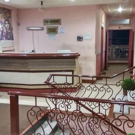 Hotel Varsa Dibrugarh Екстер'єр фото