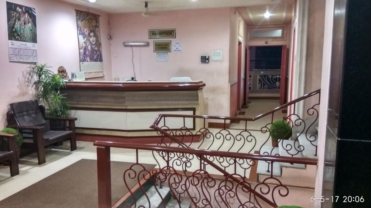 Hotel Varsa Dibrugarh Екстер'єр фото