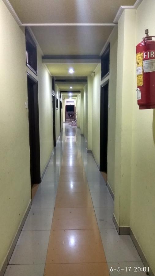 Hotel Varsa Dibrugarh Екстер'єр фото